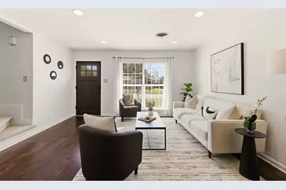 8100 Stillwood Lane, Austin, TX 78757 - Photo 9
