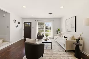 8100 Stillwood Ln, Austin, TX 78757 - Photo 9