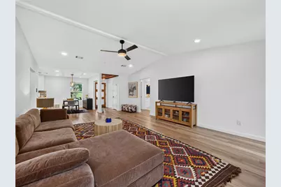 2102 Lear Lane, Austin, TX 78745 - Photo 15