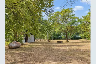 1809 Main Street, Liberty Hill, TX 78642 - Photo 17