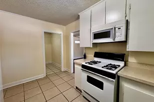 1610 Wilshire Blvd, Austin, TX 78722 - Photo 7