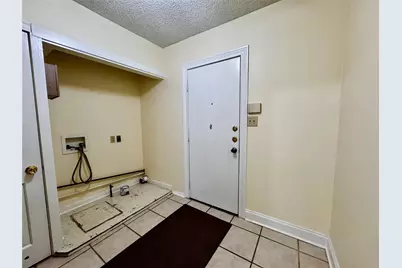 1610 Wilshire Boulevard, Austin, TX 78722 - Photo 19