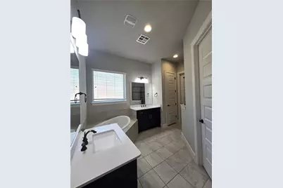 340 Cross Timbers Drive, Georgetown, TX 78628 - Photo 23