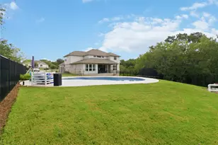 181 Pecos St, Cedar Creek, TX 78612 - Photo 25