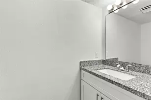 1834 River Crossing Cir, Austin, TX 78741 - Photo 9
