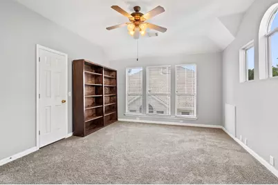 10724 Thoroughbred Drive, Austin, TX 78748 - Photo 19