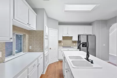 10724 Thoroughbred Drive, Austin, TX 78748 - Photo 11