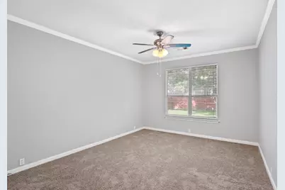 10724 Thoroughbred Drive, Austin, TX 78748 - Photo 15