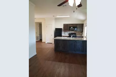 895 Twin Oaks Drive #B, Temple, TX 76504 - Photo 5