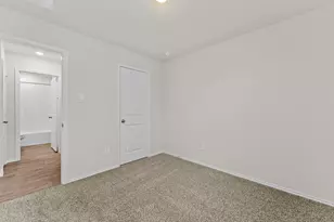 304 Wild Goose Dr, Luling, TX 78648 - Photo 13