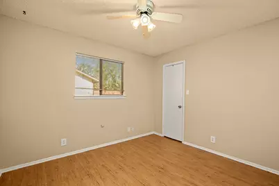 3505 Rocky Hollow Trail #B, Georgetown, TX 78628 - Photo 11