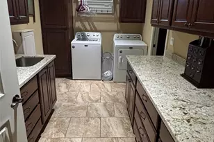 1910 Spanish Moss Dr, College Station, TX 77845 - Photo 9