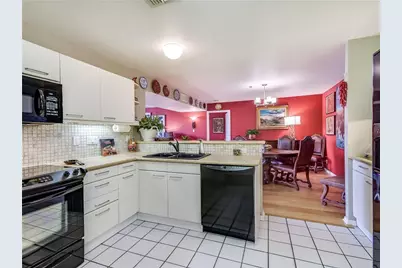 40 N Interstate 35 #4C2, Austin, TX 78701 - Photo 9