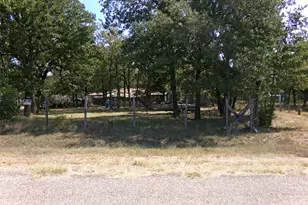 386 Hidden Oaks Dr, Elgin, TX 78621 - Photo 1