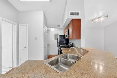 6804 N Capital Of Texas Highway #621, Austin, TX 78731 - Photo 11