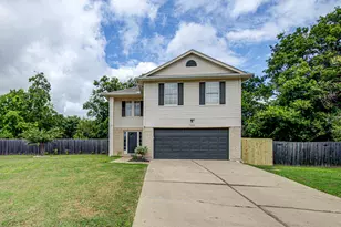 1302 Crete Ln, Pflugerville, TX 78660 - Photo 1
