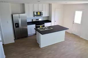 212 Bull Lake Cir, Buda, TX 78610 - Photo 5