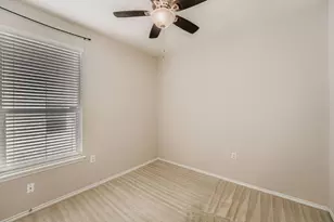 11017 Roderick Lawson Ln, Austin, TX 78754 - Photo 19