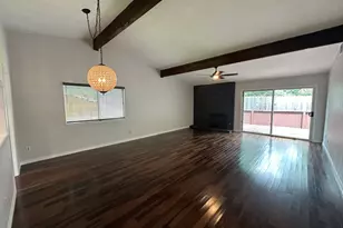 9217 Singing Quail Dr, Austin, TX 78758 - Photo 5