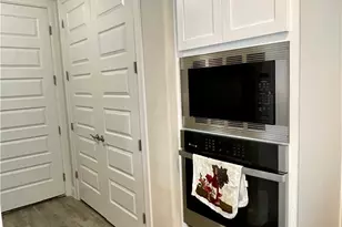 148 Riverhill Dr, Georgetown, TX 78626 - Photo 11