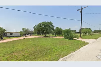 925 Old Spanish Trail, Buchanan Dam, TX 78609 - Photo 5