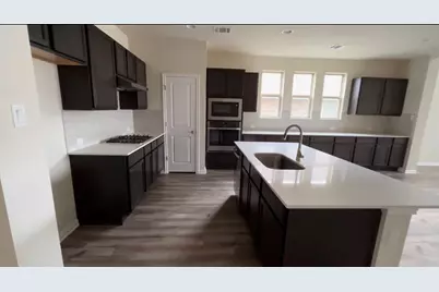 144 Falkland Street, Hutto, TX 78634 - Photo 5