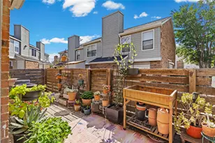2018 W Rundberg Ln, Austin, TX 78758 - Photo 23