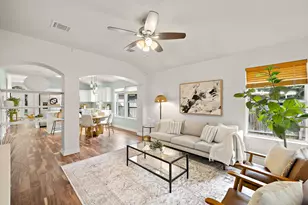 4400 Destinys Gate Dr, Austin, TX 78727 - Photo 13