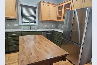 901 N Main Street, Elgin, TX 78621 - Photo 5