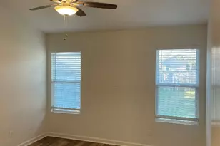 8801 Pineridge Dr, Austin, TX 78729 - Photo 11