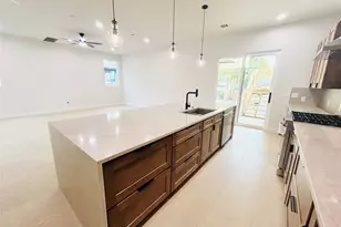 4324 Airport Blvd, Austin, TX 78722 - Photo 7