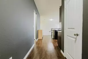 184 Voss St, Kyle, TX 78640 - Photo 5