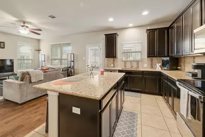 2105 Town Centre Drive #48, Round Rock, TX 78664 - Photo 11