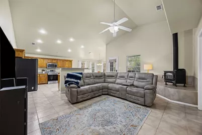 197 Wright Drive, Cedar Creek, TX 78612 - Photo 5