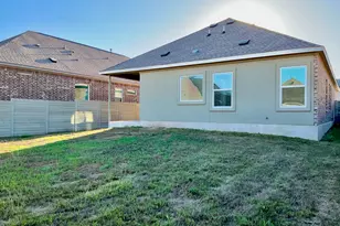 105 Blue Blaze Trl, Georgetown, TX 78628 - Photo 23