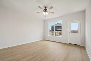 308 Boatright Blvd, Jarrell, TX 76537 - Photo 5