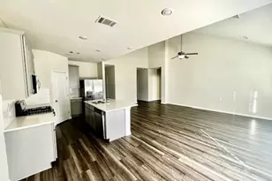 102 Ostracoda Ln, Hutto, TX 78634 - Photo 3