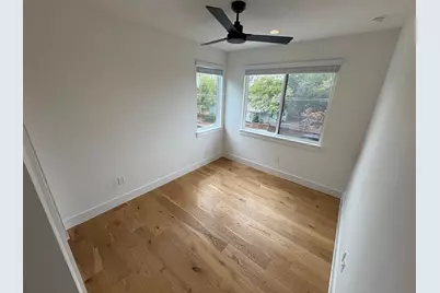 4806 Lott Avenue, Austin, TX 78721 - Photo 25