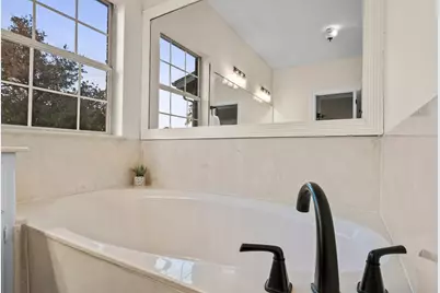 320 Woodland Oaks Trail, Buda, TX 78610 - Photo 19