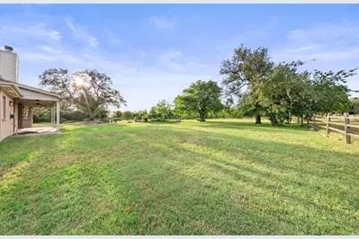 320 Woodland Oaks Trail, Buda, TX 78610 - Photo 37