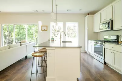 1160 Lott Avenue #B, Austin, TX 78721 - Photo 13