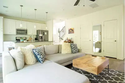 1160 Lott Avenue #B, Austin, TX 78721 - Photo 9