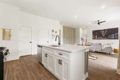 1811 Webberville Road #1206, Austin, TX 78721 - Photo 3