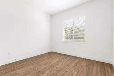 1811 Webberville Road #1206, Austin, TX 78721 - Photo 9