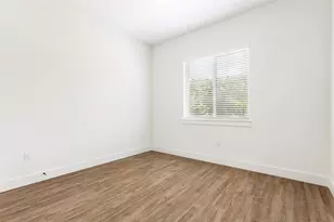 1811 Webberville Rd, Austin, TX 78721 - Photo 9