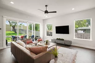 2005 Winsted Ln, Austin, TX 78703 - Photo 7