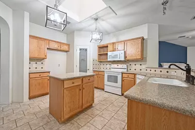 4624 Chesney Ridge Drive, Austin, TX 78749 - Photo 5