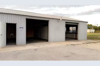 1706 N Main Street #Suite B, Taylor, TX 76574 - Photo 3