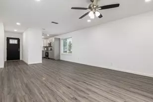 711 Buckingham Pl, Austin, TX 78745 - Photo 7