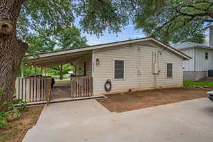 2350 Wisteria Dr, Kingsland, TX 78639 - Photo 13